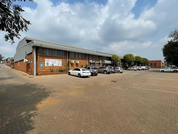 810  m² Industrial space