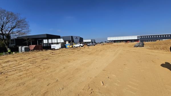 7 000  m² Industrial space