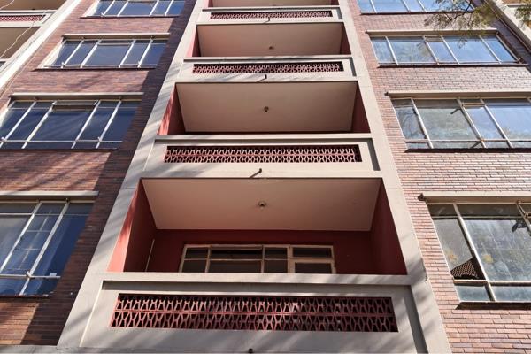 800  m² Retail Space