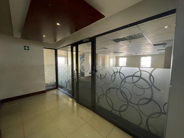 432.4  m² Commercial space