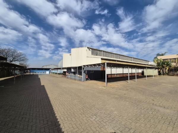 4 305 m² Industrial space