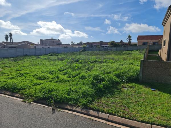 803 m² Land