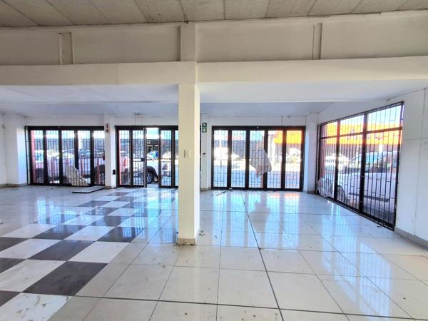700  m² Commercial space