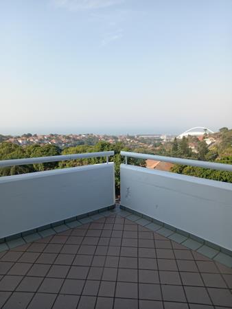 153  m² Commercial space