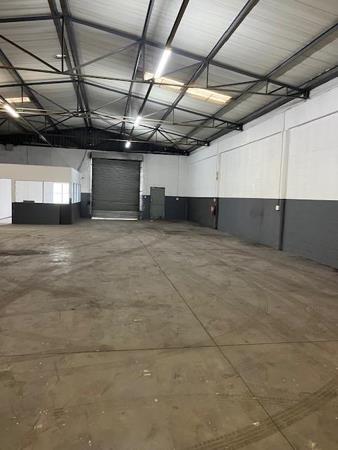 395  m² Industrial space