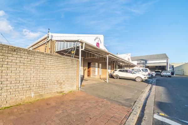 1 050 m² Commercial space
