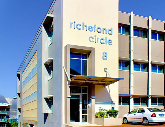 174  m² Commercial space