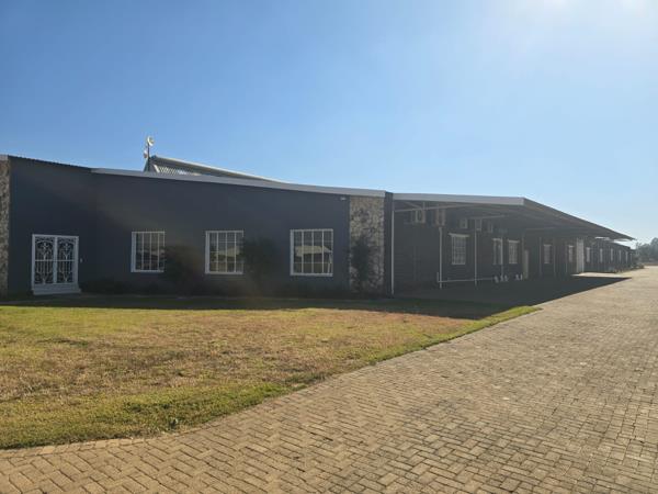 4 980  m² Industrial space