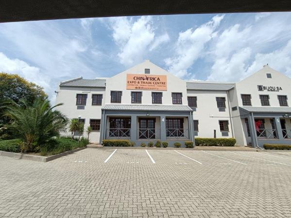 380  m² Industrial space