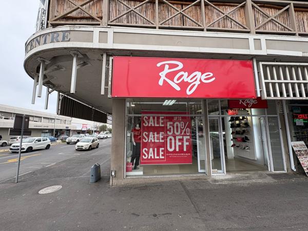 135  m² Retail Space