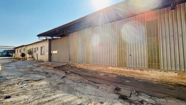 1 150  m² Industrial space