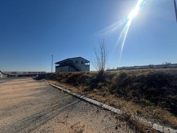 5 000  m² Industrial space