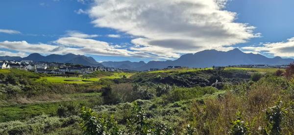 2 854 m² Land