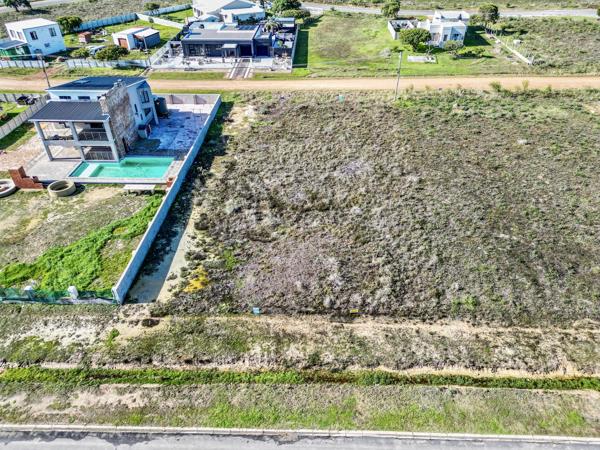 1 256 m² Land