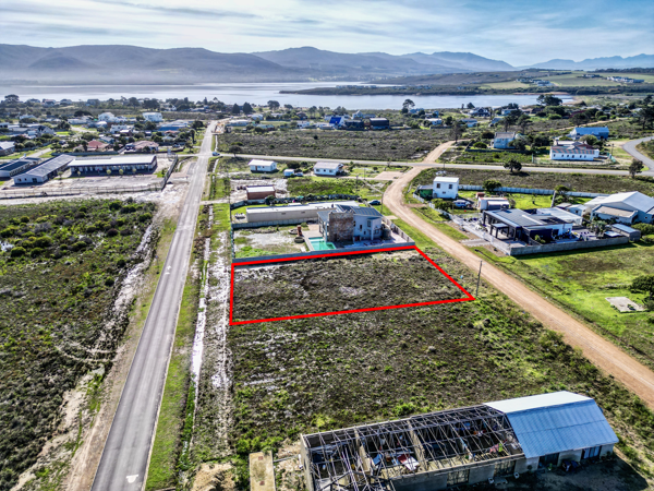 1 256 m² Land