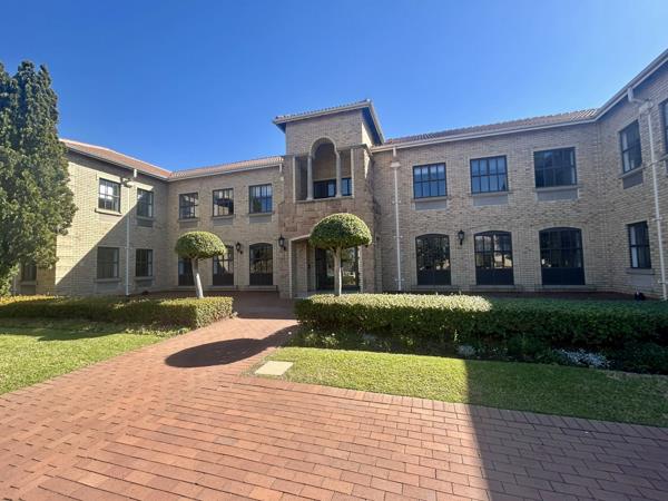 469 m² Office Space