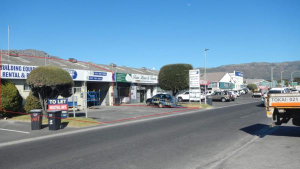 330  m² Retail Space