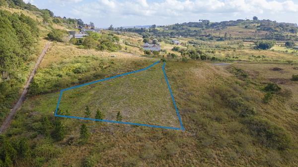 2 807 m² Land