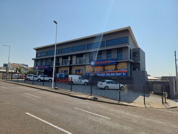 64  m² Retail Space