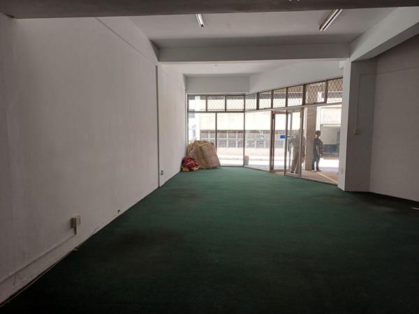 162  m² Retail Space