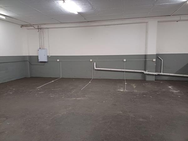 380  m² Industrial space