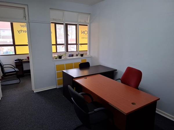 90  m² Office Space