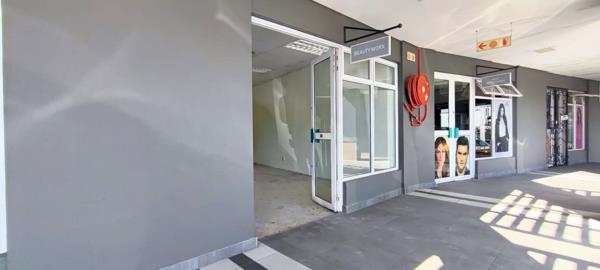 96  m² Retail Space