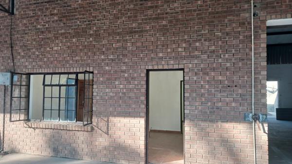 446  m² Commercial space