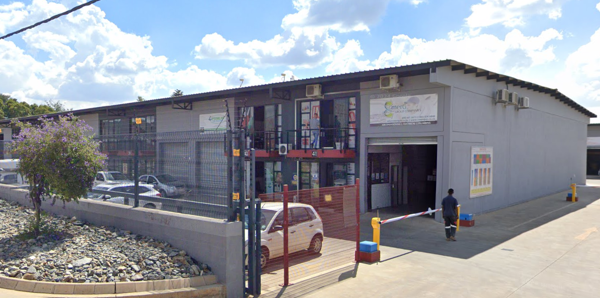 334  m² Commercial space