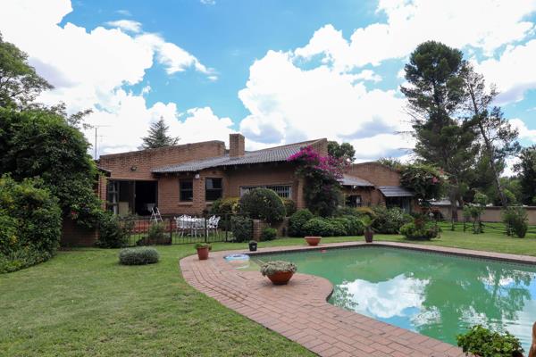 8 565 m² Smallholding
