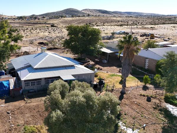 32.9 ha Smallholding