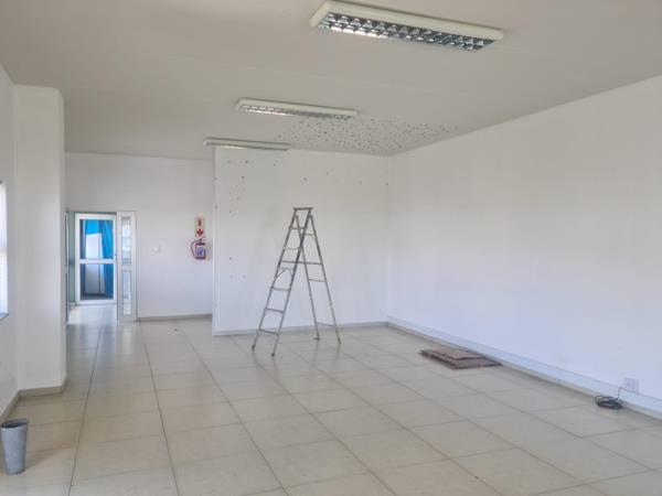 75  m² Commercial space