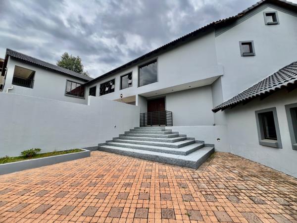 5 Bedroom House