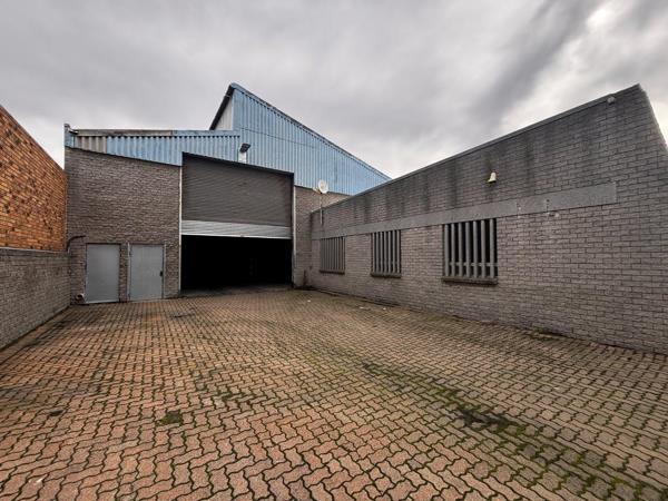 1 545  m² Industrial space