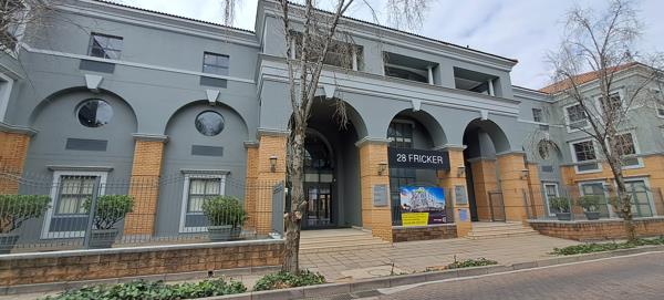 339  m² Commercial space