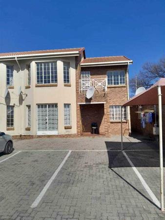 2 Bedroom Townhouse