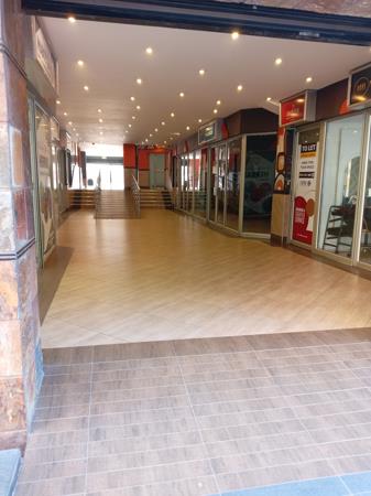 550  m² Office Space