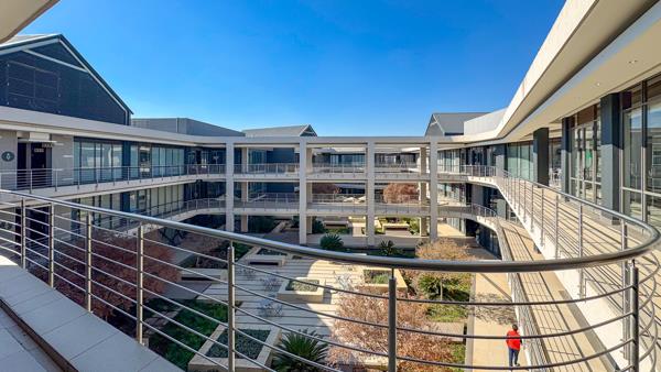 591.9  m² Office Space