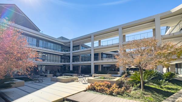 335.3  m² Office Space