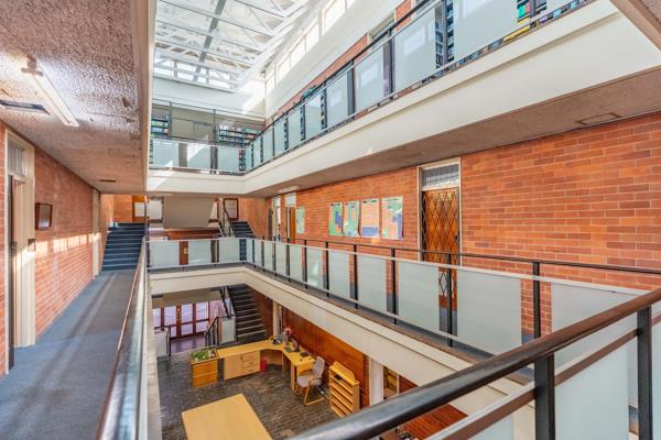 1 670 m² Commercial space