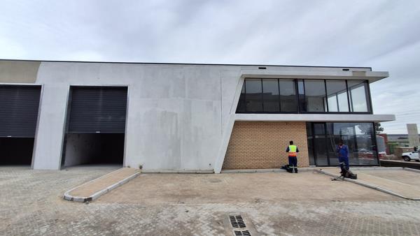 440  m² Industrial space