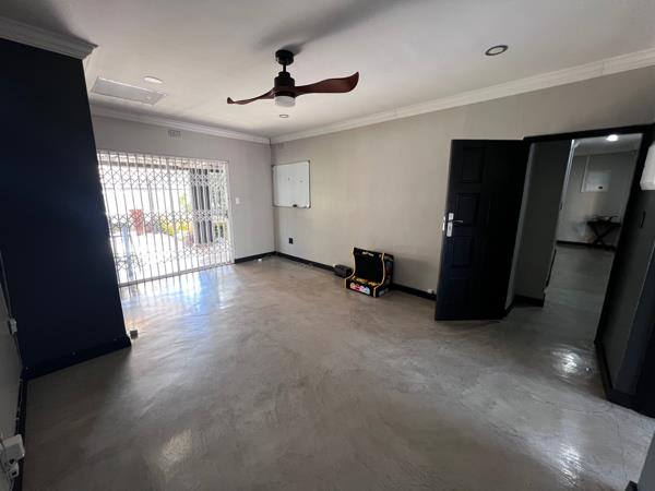 90  m² Commercial space