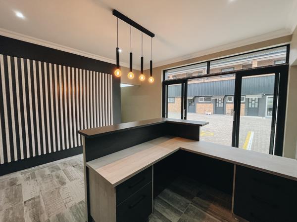 105  m² Commercial space