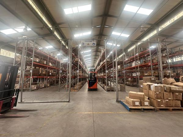 3 600  m² Industrial space