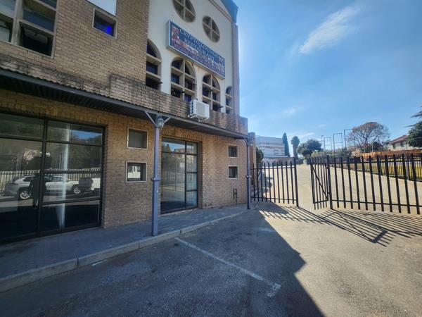 75  m² Commercial space