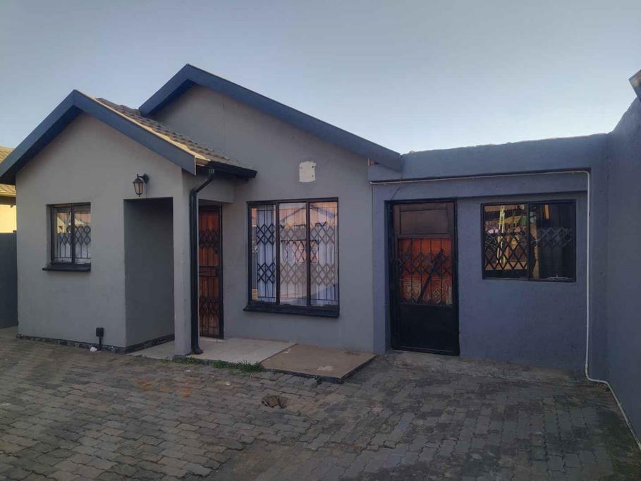 2 Bedroom House