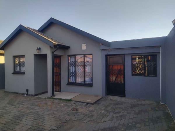 2 Bedroom House