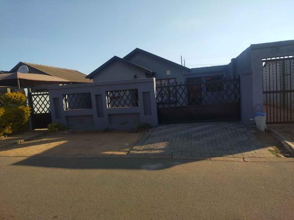 2 Bedroom House
