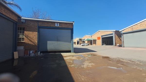 120  m² Commercial space