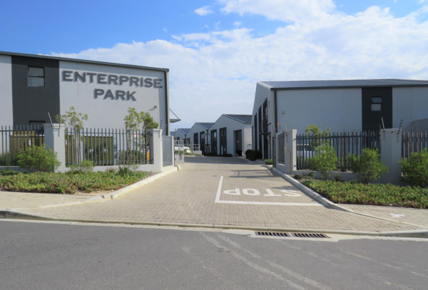 359  m² Industrial space